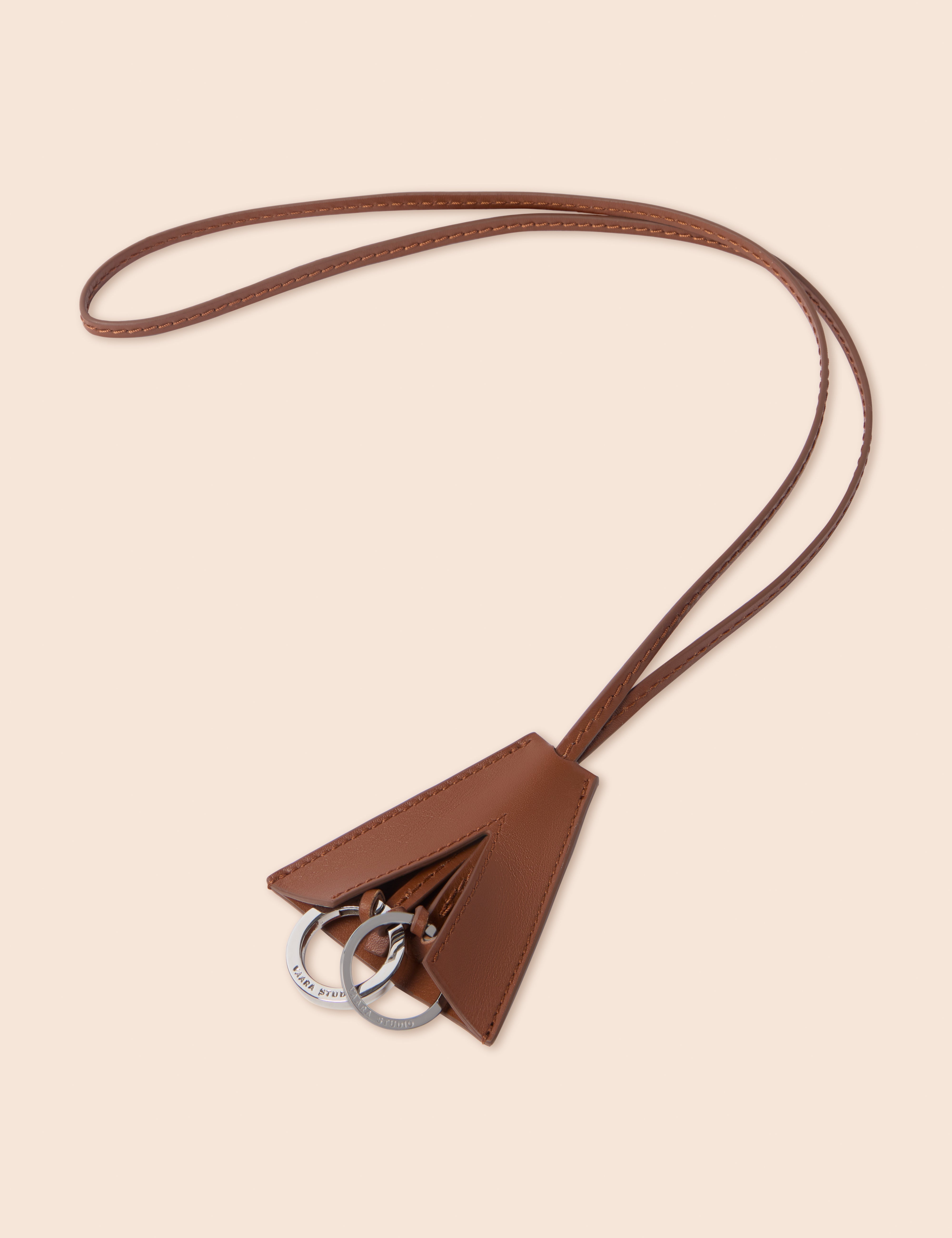Keyring Brown