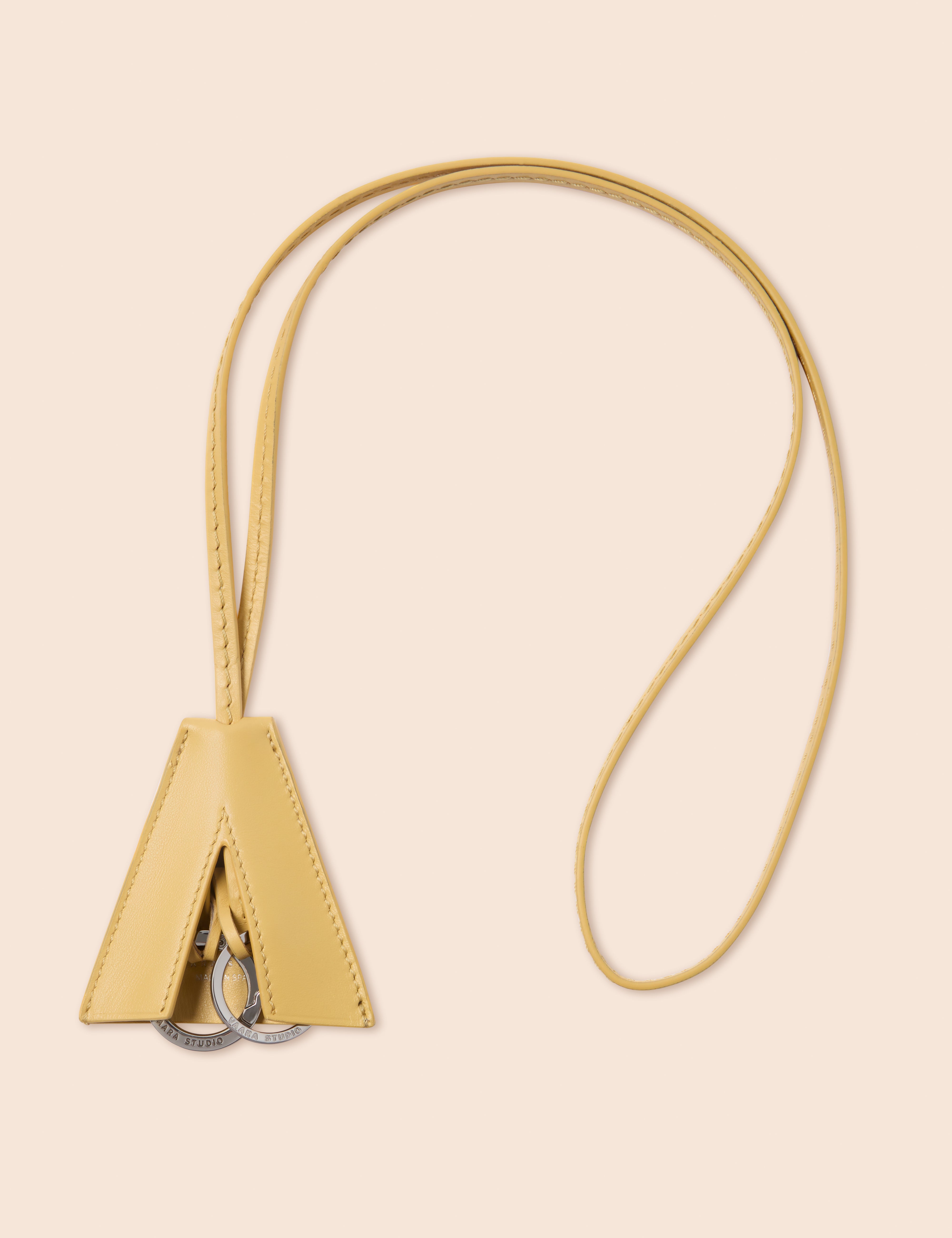 Keyring Yellow